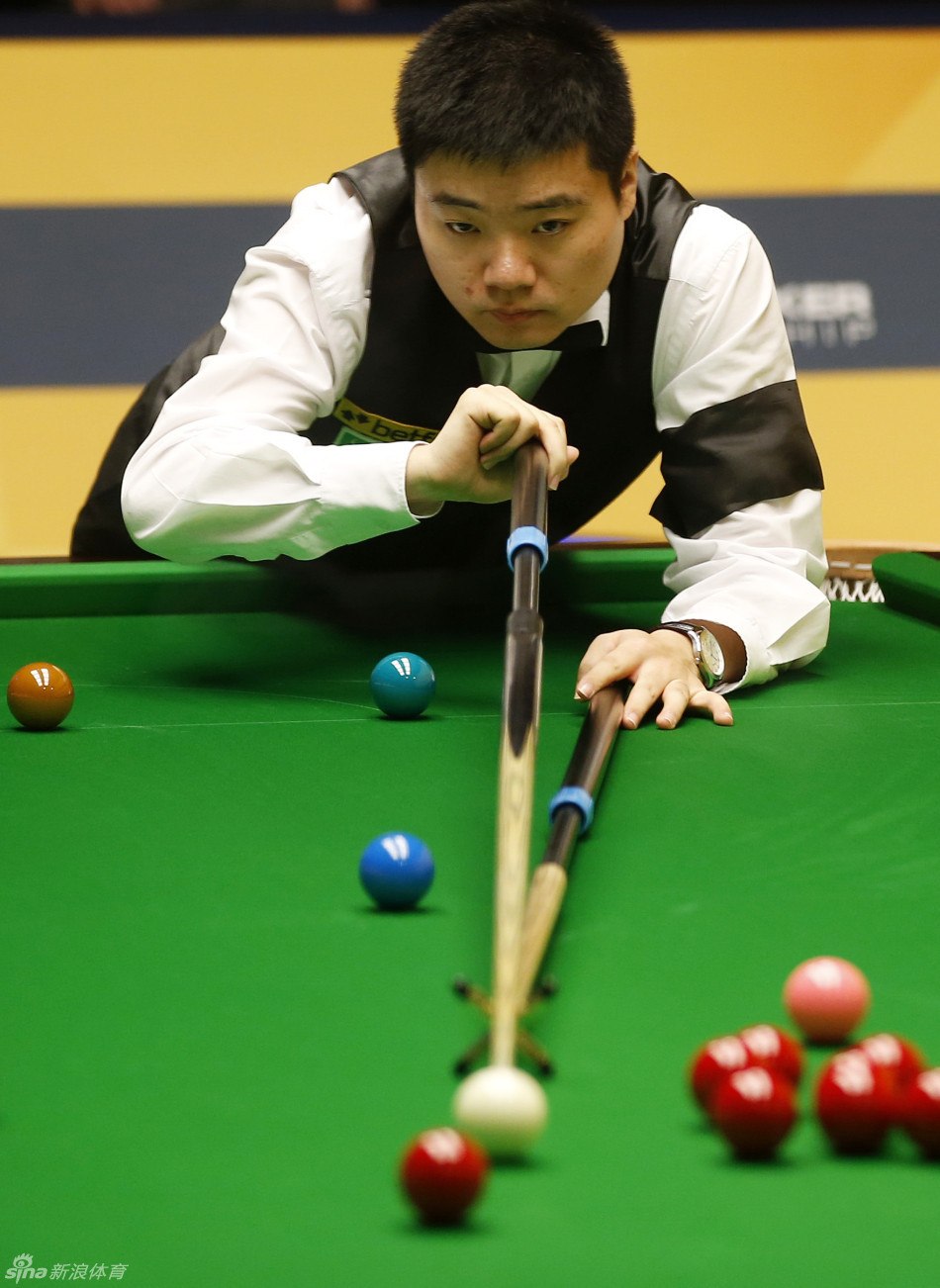 具备三点 具备三点