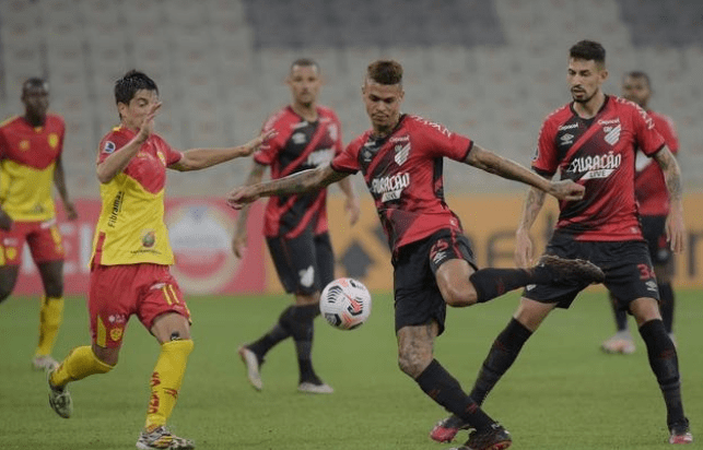 镜头前坦言 镜头前坦言