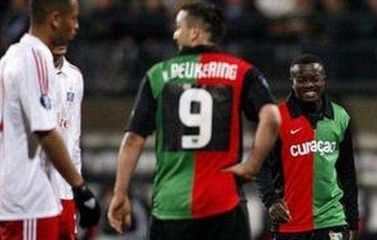 更戏剧的是 更戏剧的是